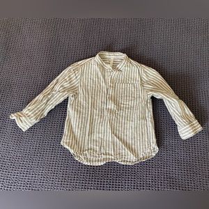 Adorable Rylee and Cru toddler boy shirt. Size 2-3 y.